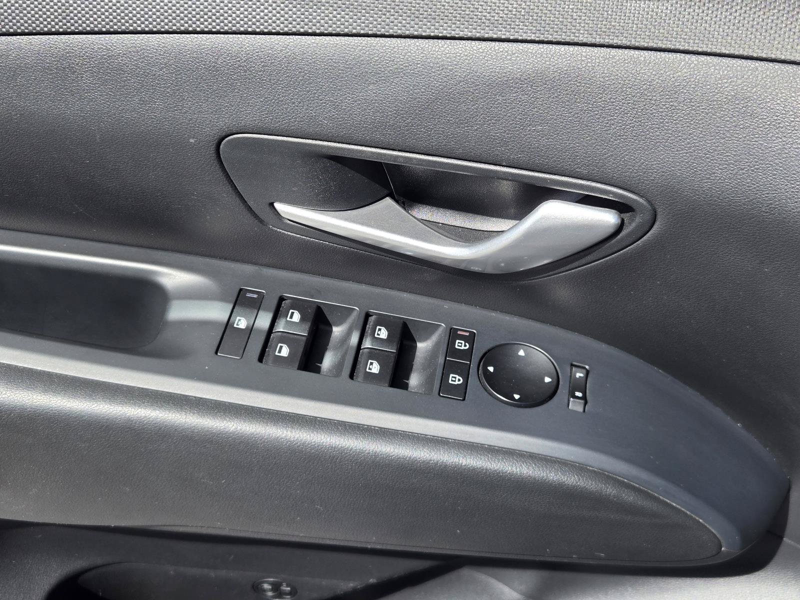 Used 2025 Hyundai Tucson SEL FWD image 20