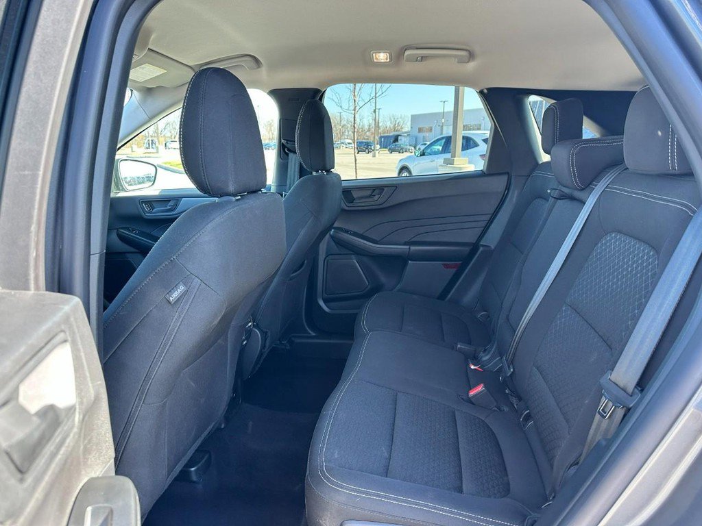 Used 2025 Ford Escape Active image 10