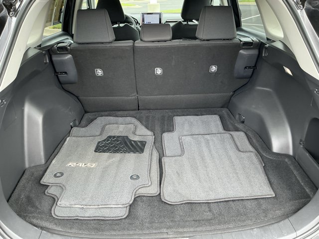 Used 2025 Toyota RAV4 LE FWD image 17