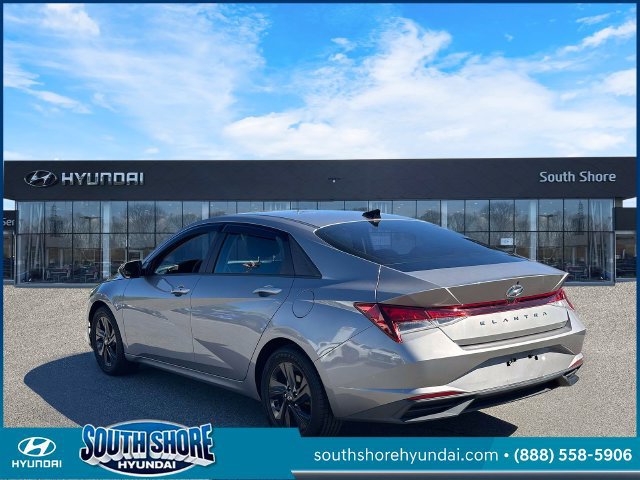 Certified 2021 Hyundai Elantra SEL FWD image 8
