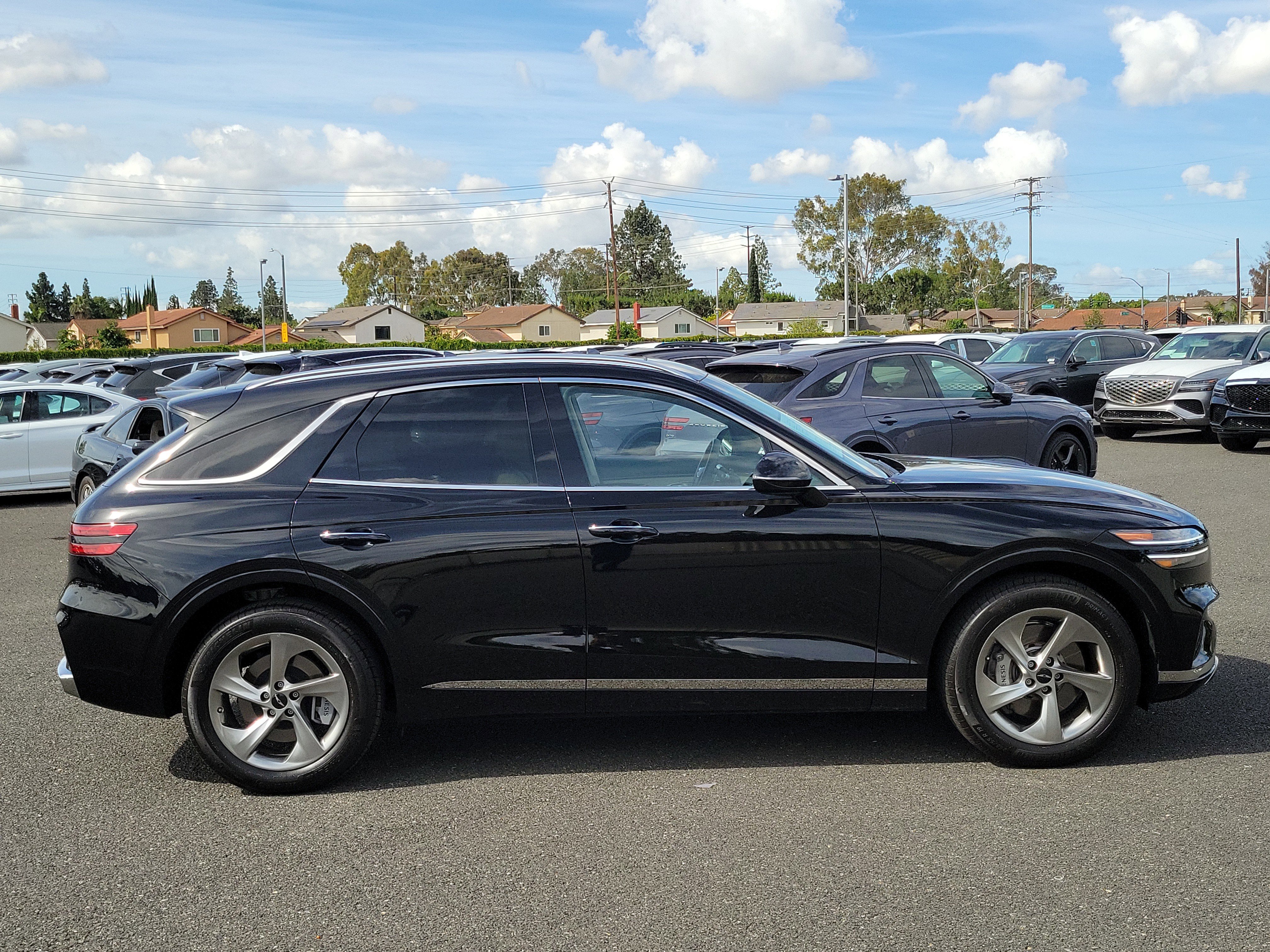 Certified 2026 Genesis GV70 2.5T Select AWD/4WD image 5