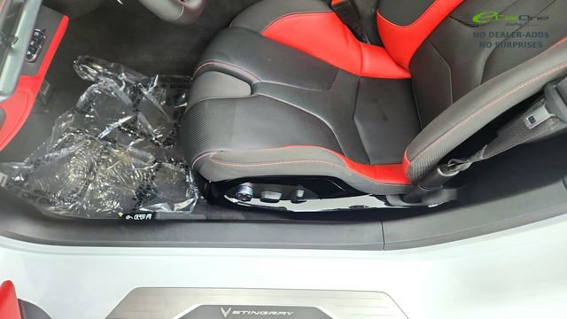 Used 2023 Chevrolet Corvette Stingray Premium Cpe w/ Z51 Performance Package RWD image 26