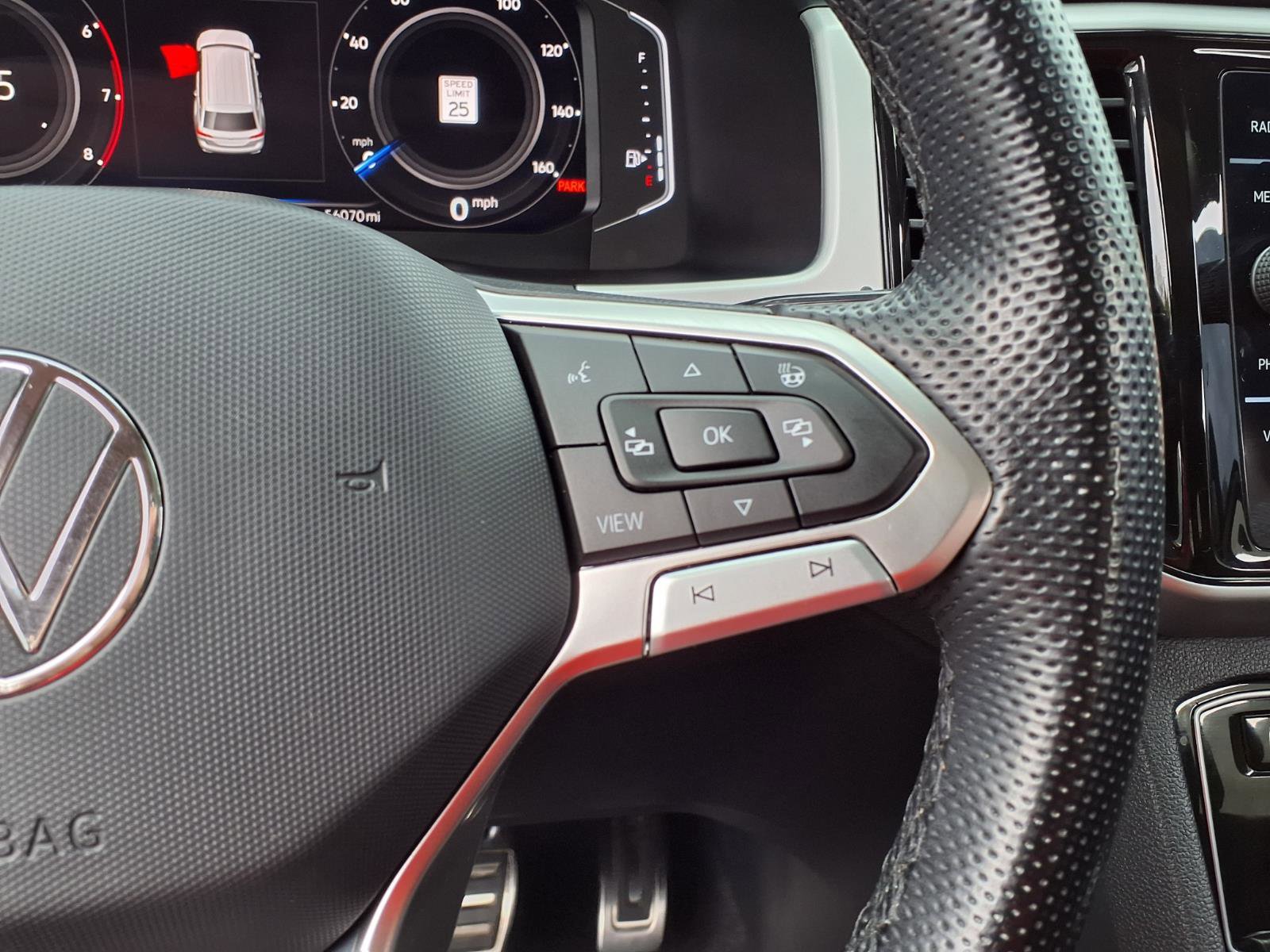 Used 2023 Volkswagen Atlas SEL R-Line image 26