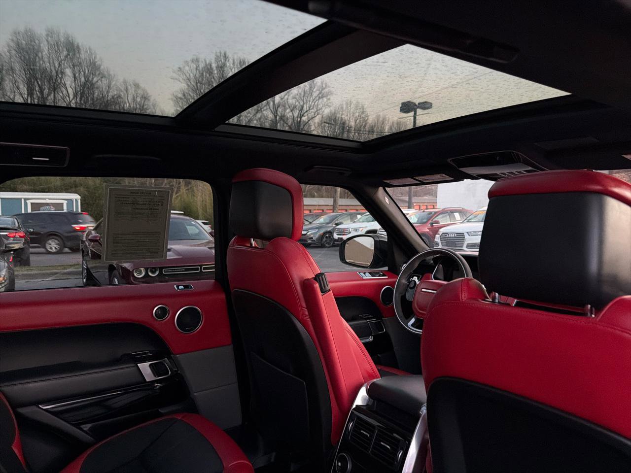 Used 2020 Land Rover Range Rover Sport HST image 22