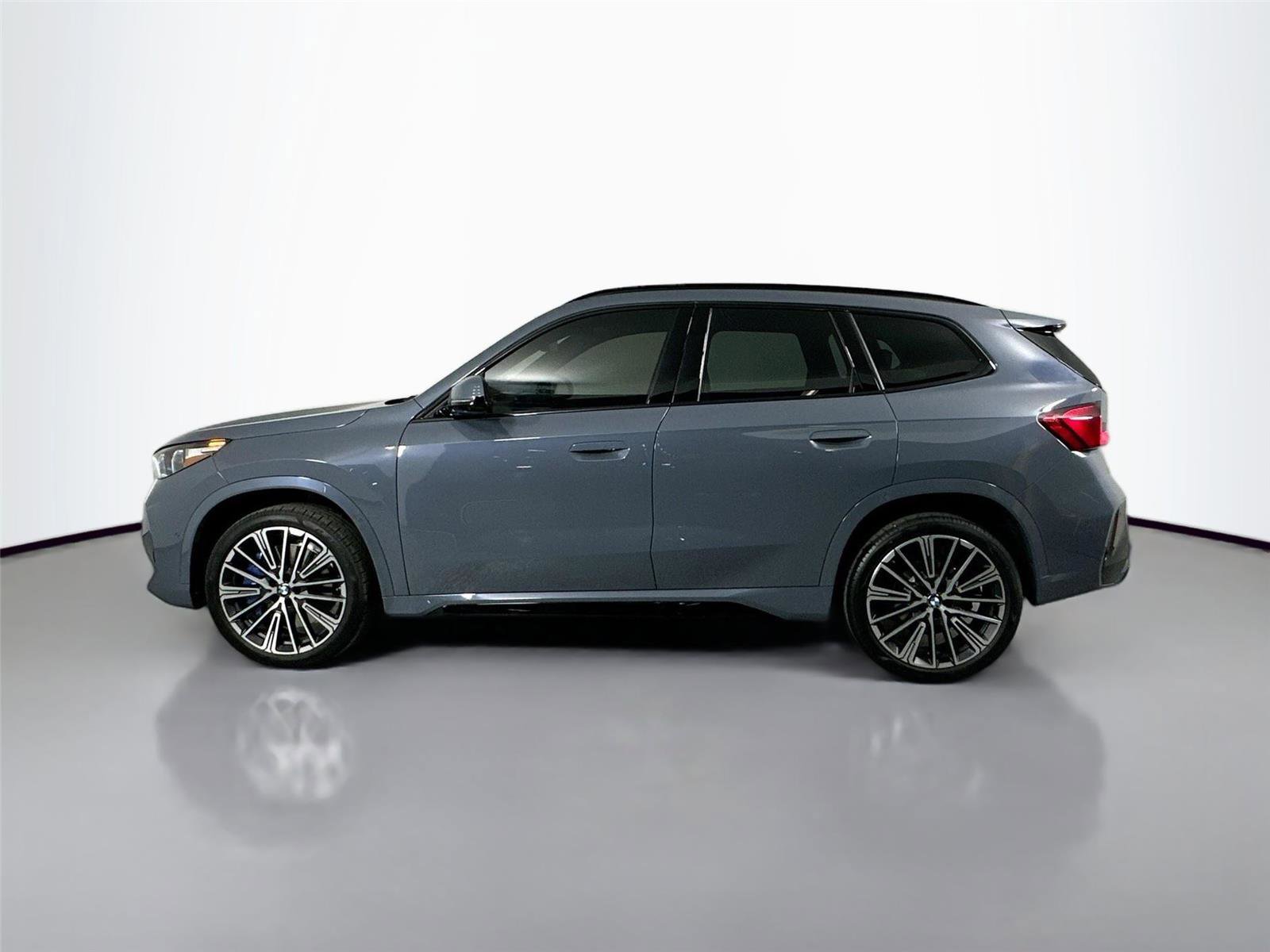 New 2026 BMW X1 xDrive28i w/ Technology Package AWD/4WD image 9