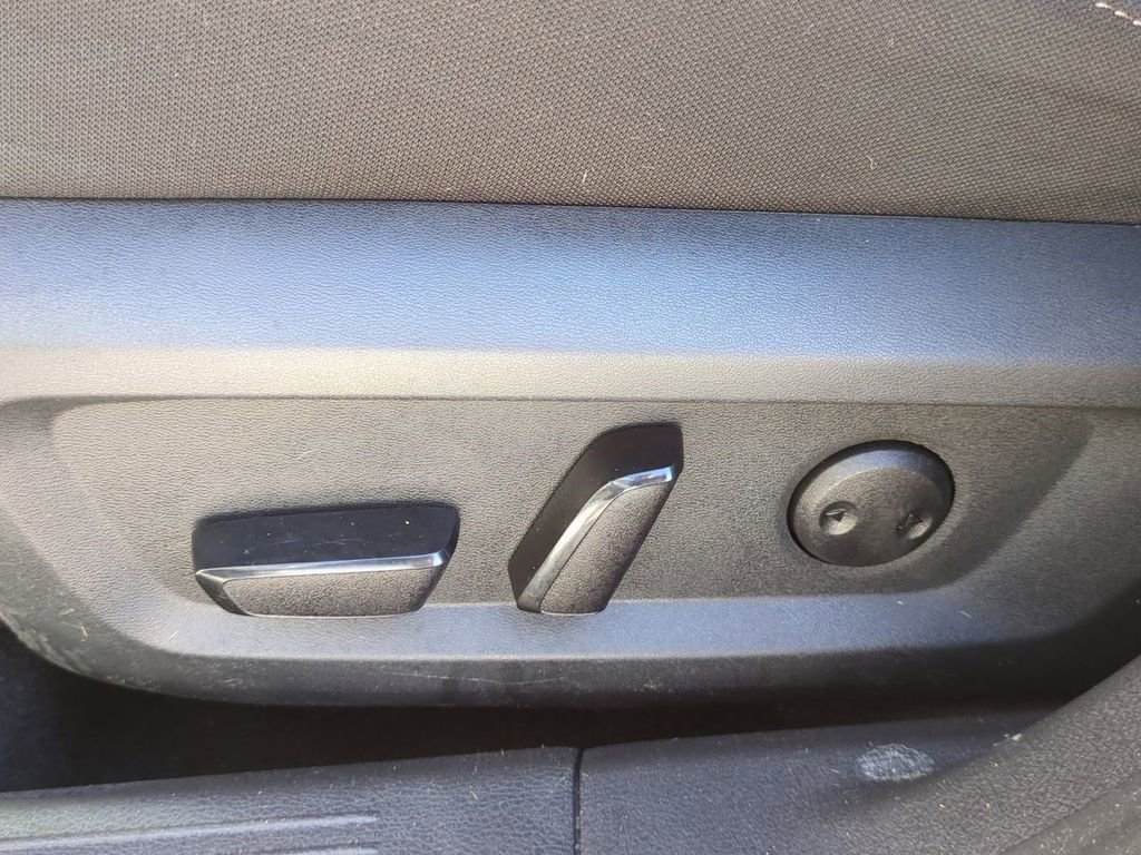 Certified 2021 Nissan Rogue SV image 20