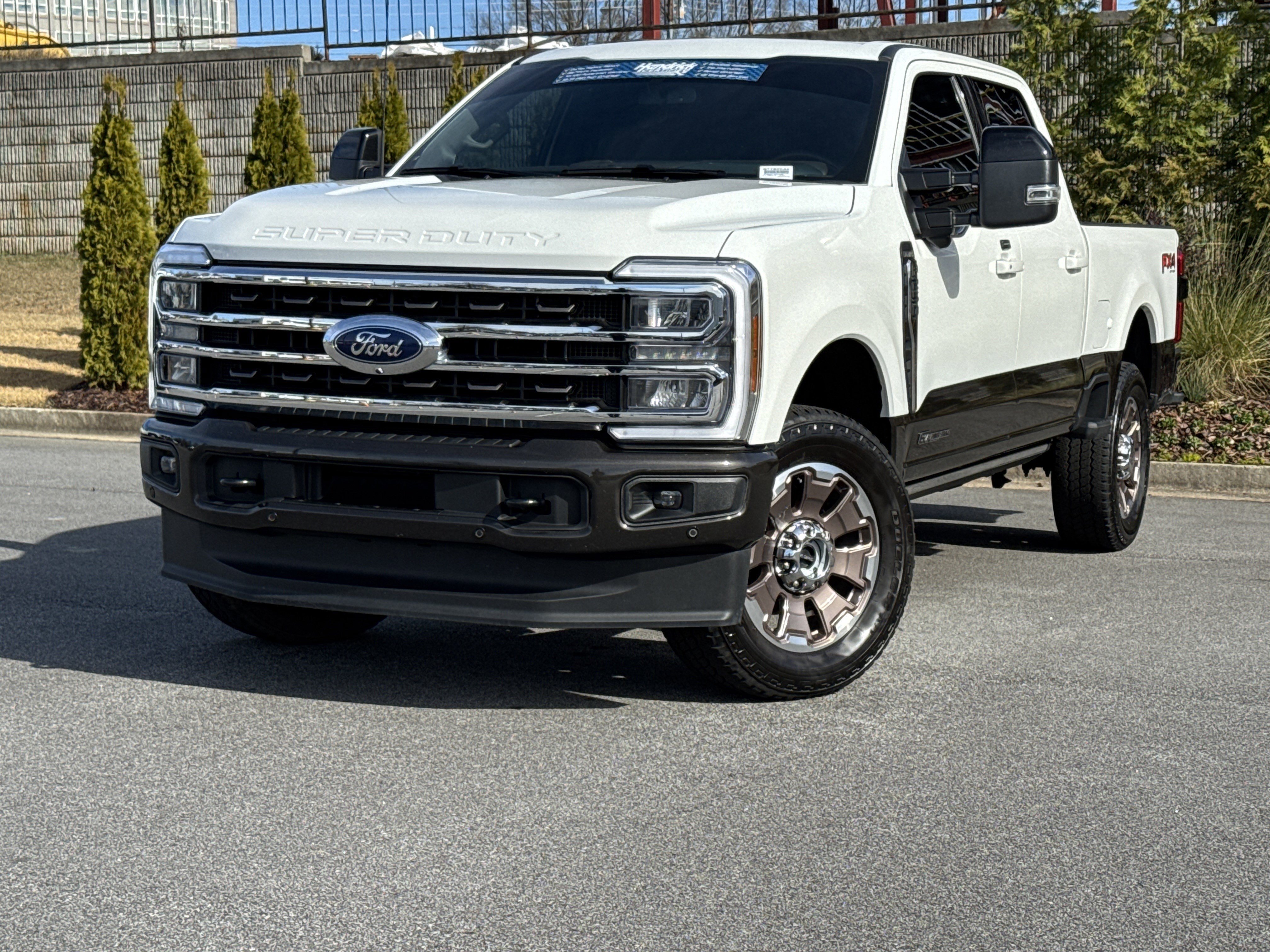 Used 2025 Ford F250 King Ranch w/ FX4 Off-Road Package image 5