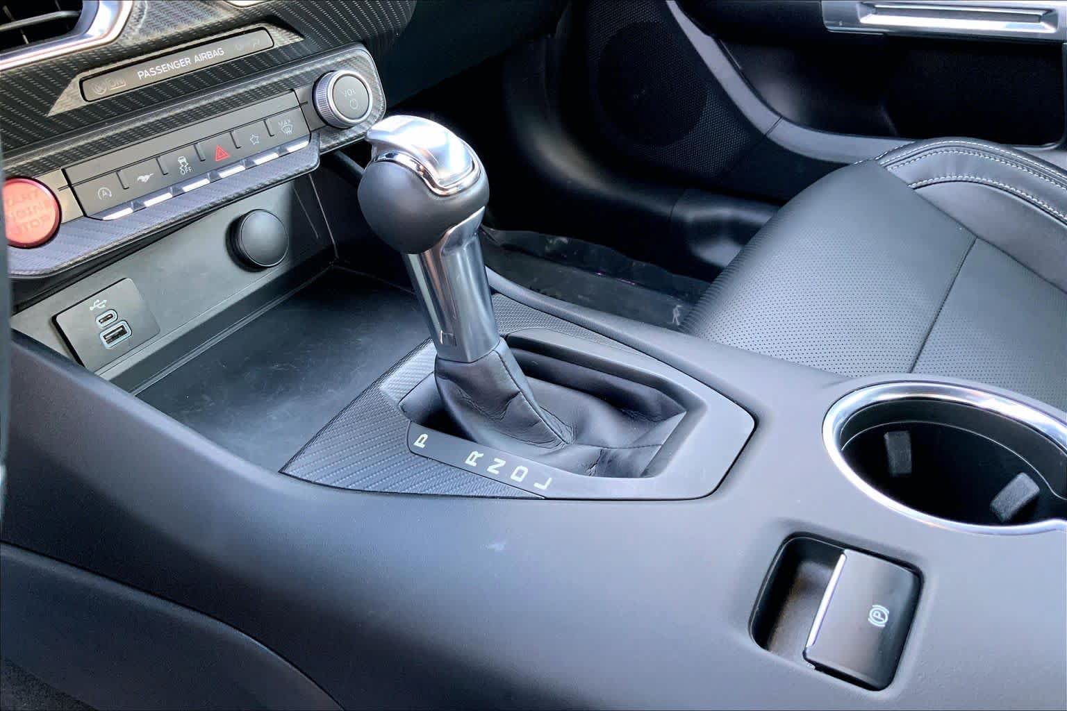 Used 2025 Ford Mustang Premium RWD image 13