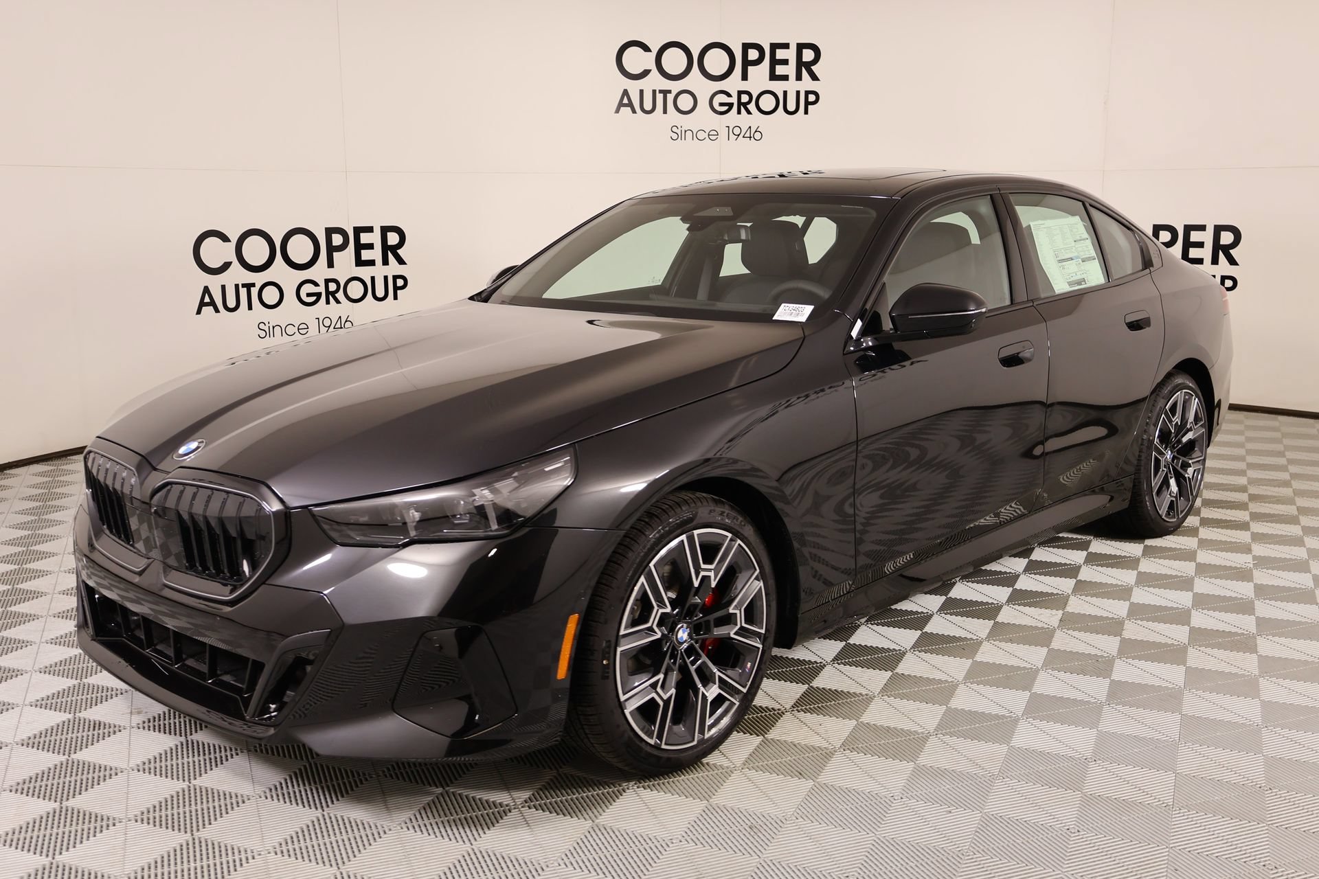 New 2026 BMW 530i xDrive w/ M Sport Package AWD/4WD image 10