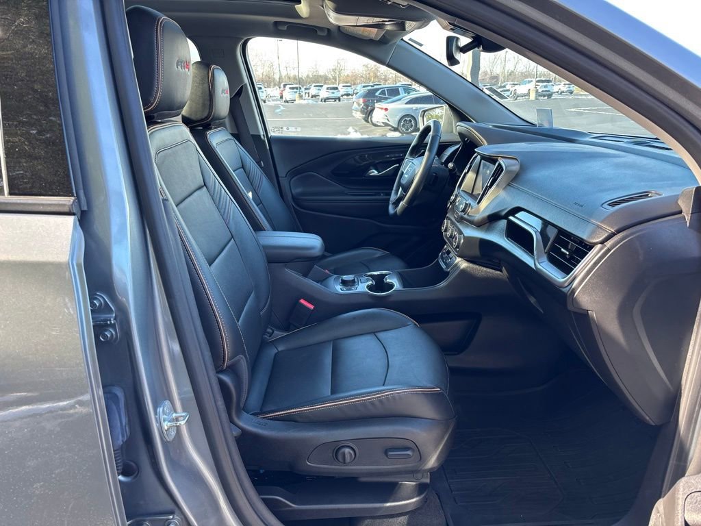 Used 2023 GMC Terrain AT4 w/ Tech Package image 19