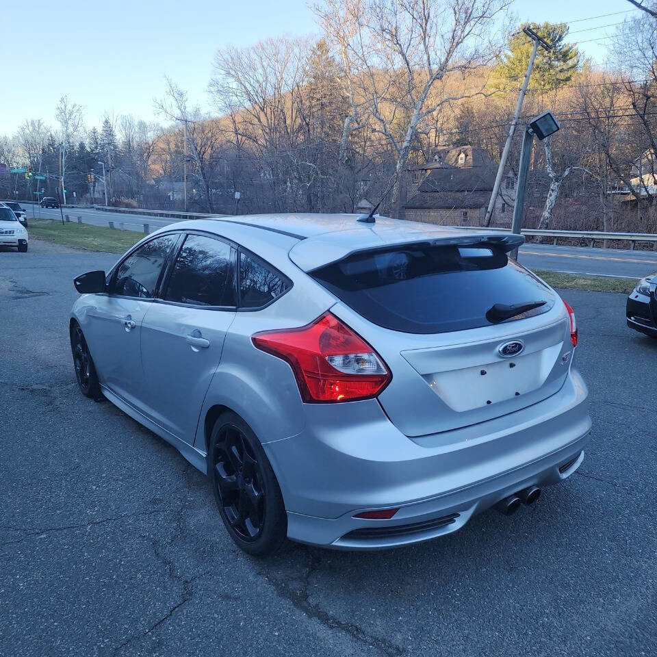 Used 2014 Ford Focus ST image 4