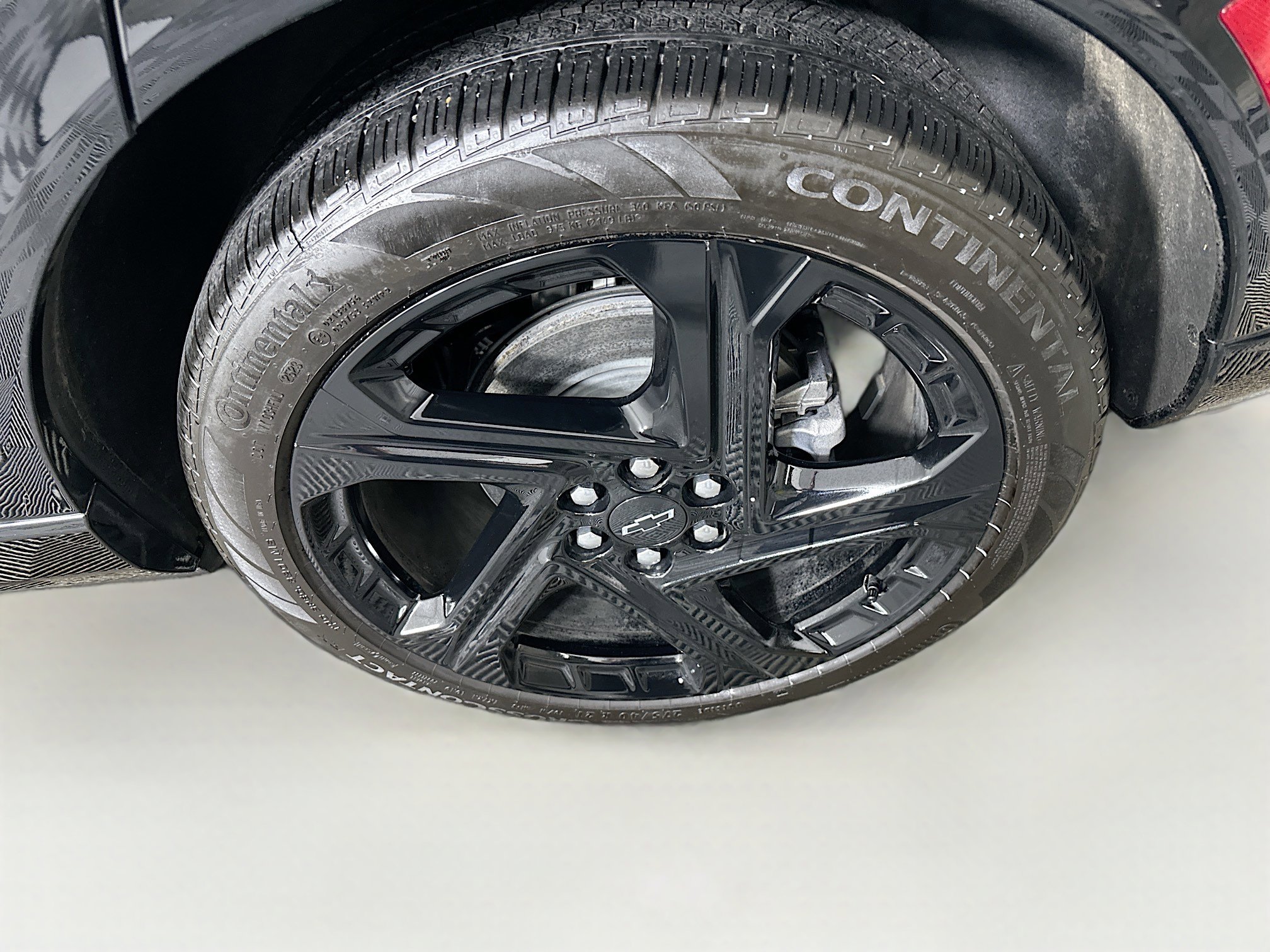 Used 2024 Chevrolet Equinox EV RS FWD image 11