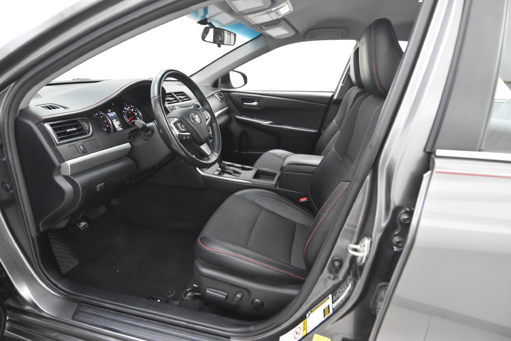 Used 2017 Toyota Camry SE FWD image 24