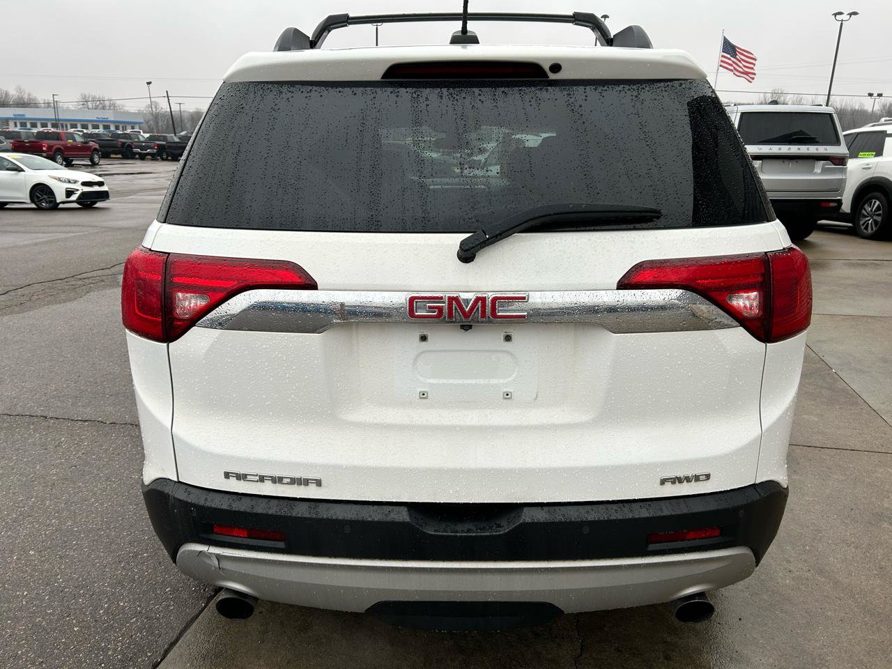 Used 2017 GMC Acadia SLT AWD/4WD image 6