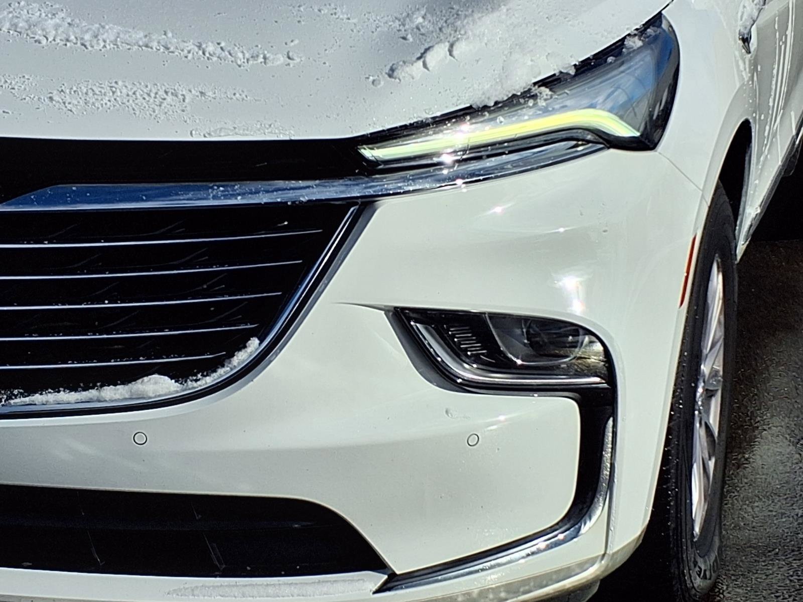 Used 2024 Buick Enclave Premium image 25