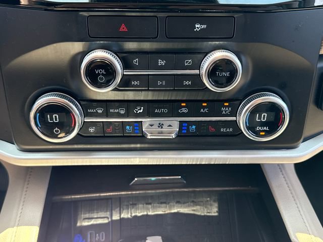 Used 2023 Ford Expedition Max Limited AWD/4WD image 34