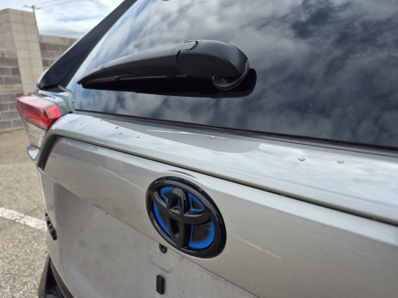 Used 2022 Toyota RAV4 XSE AWD/4WD image 22