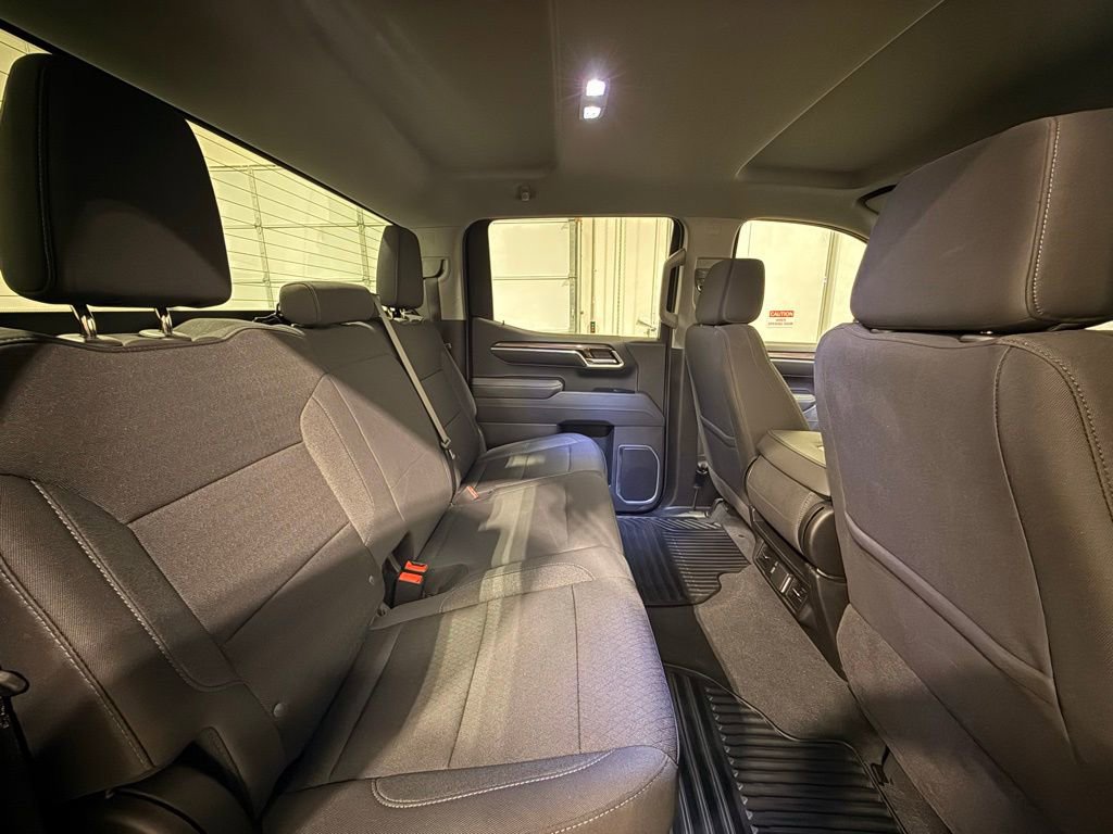 Used 2025 Chevrolet Silverado 1500 LT AWD/4WD image 30