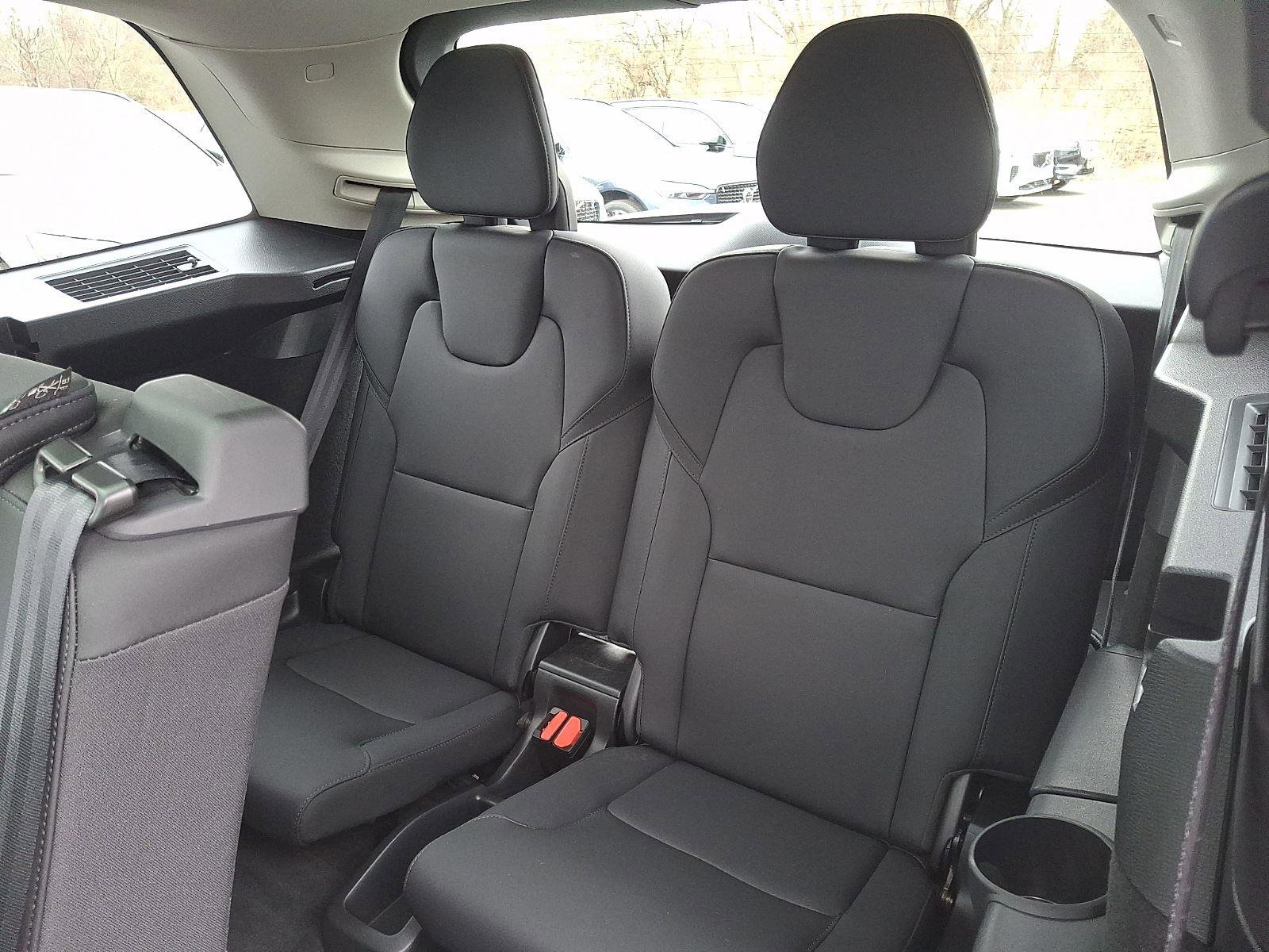 Certified 2025 Volvo XC90 B6 Plus image 10