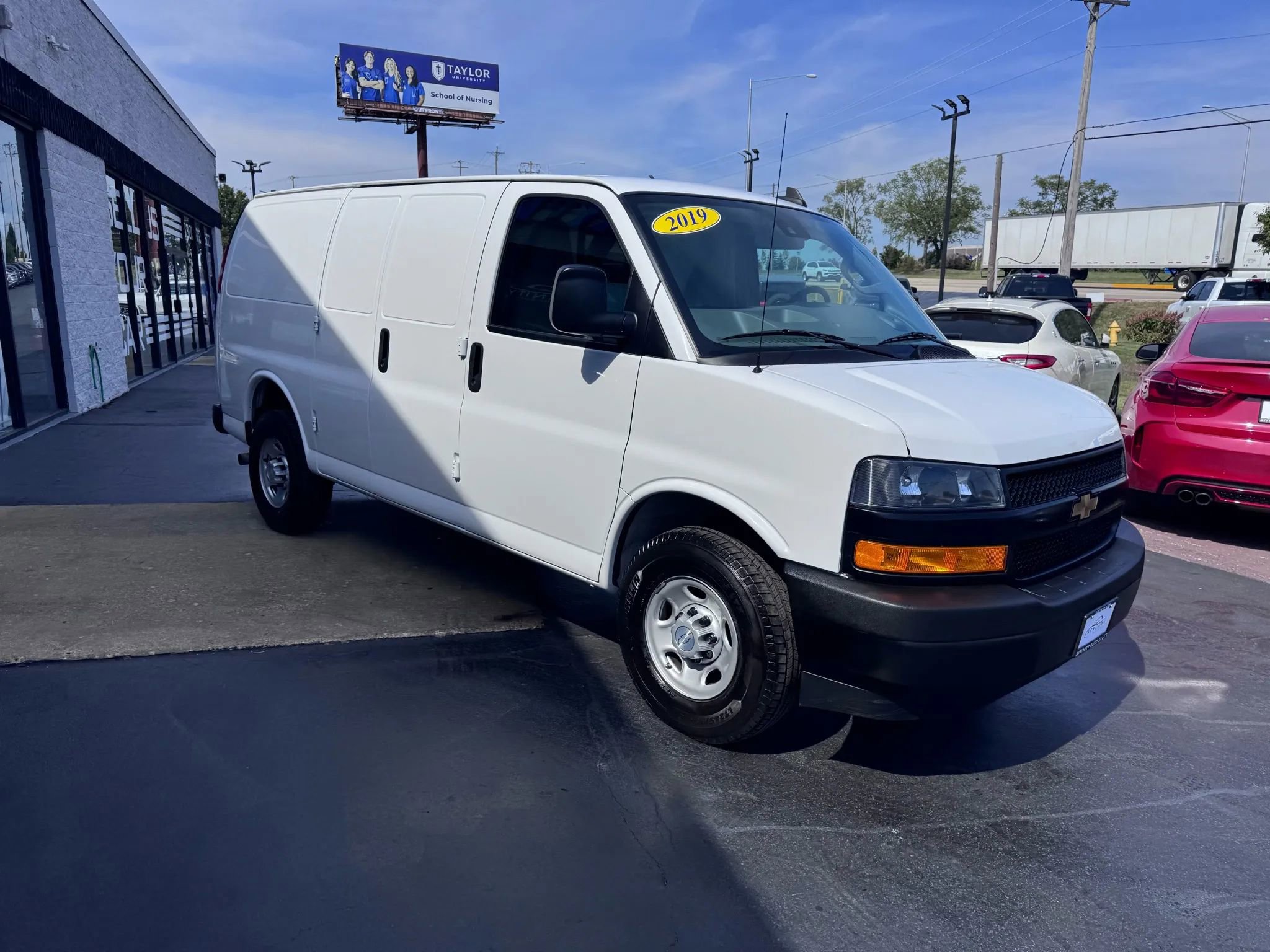 Used 2019 Chevrolet Express 2500 image 7