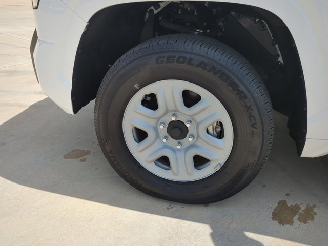 Used 2025 Toyota Tundra SR w/ SR Tow Package AWD/4WD image 24