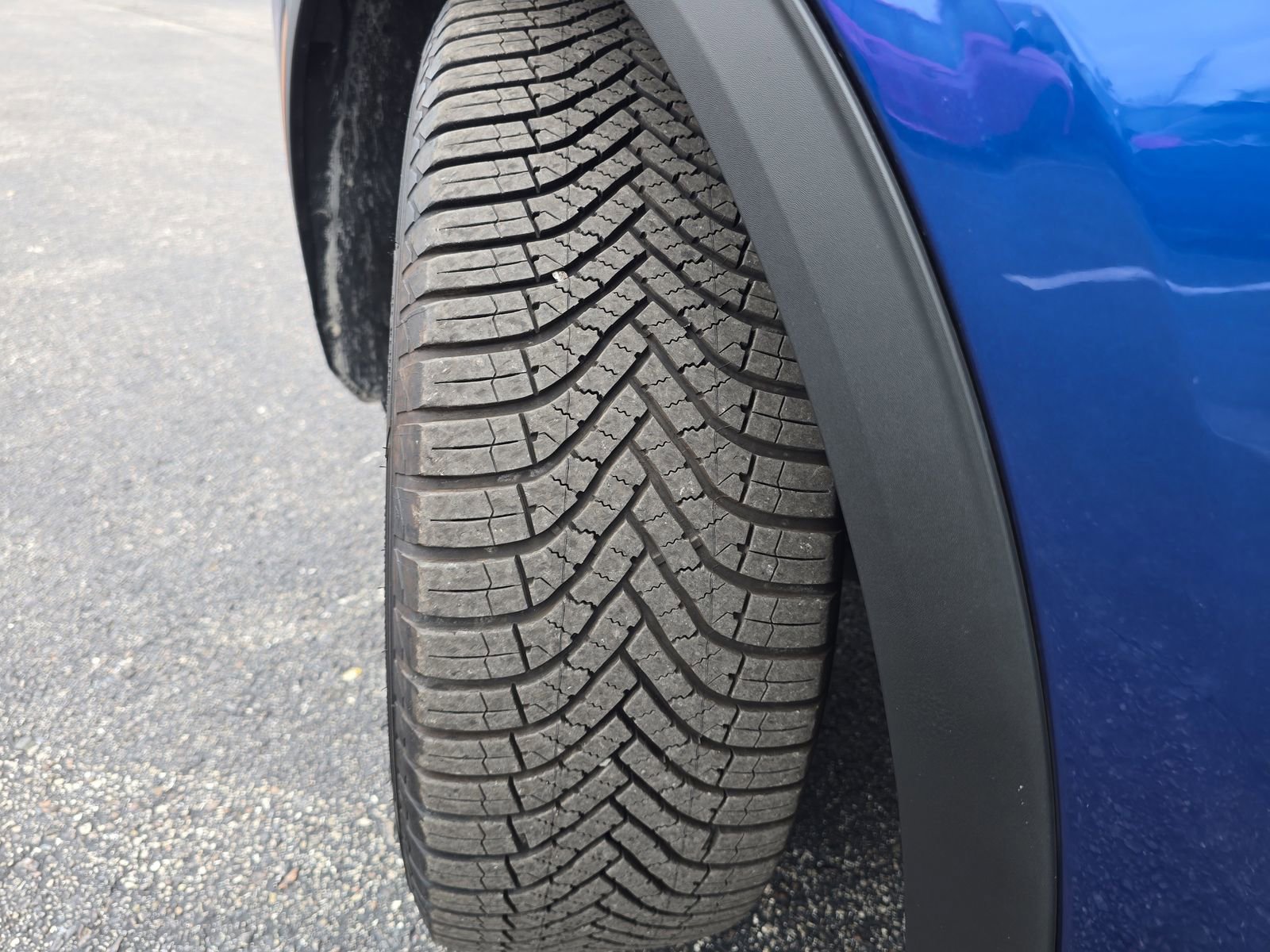 Used 2024 Kia Sportage EX image 30