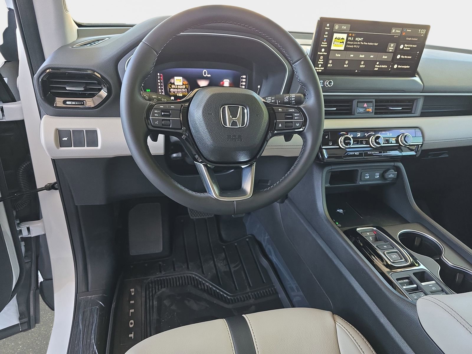 New 2026 Honda Pilot Touring image 17