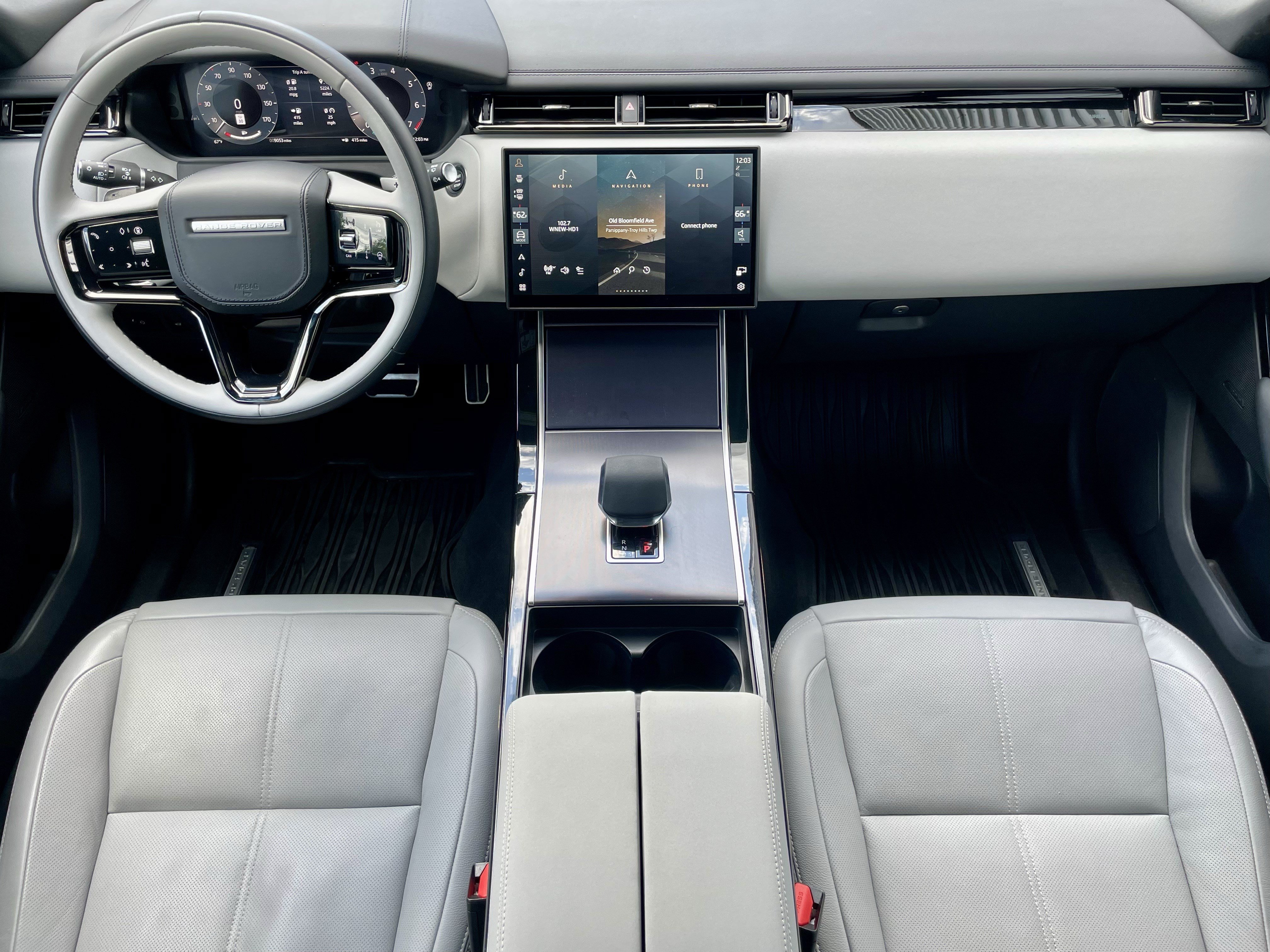 Certified 2026 Land Rover Range Rover Velar Dynamic SE AWD/4WD image 16