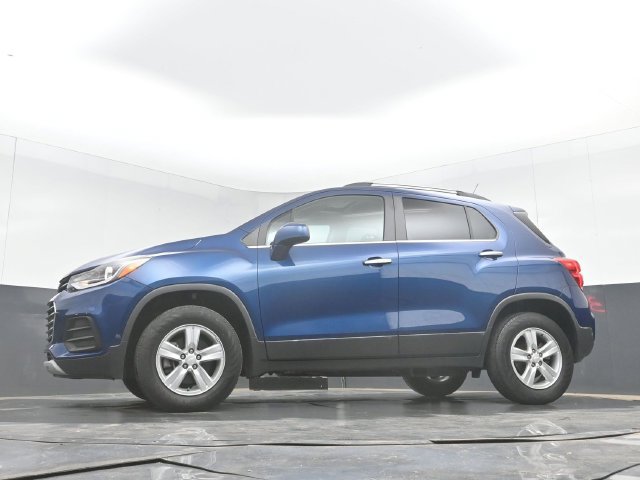 Used 2020 Chevrolet Trax LT w/ Sun & Sound Package AWD/4WD image 43