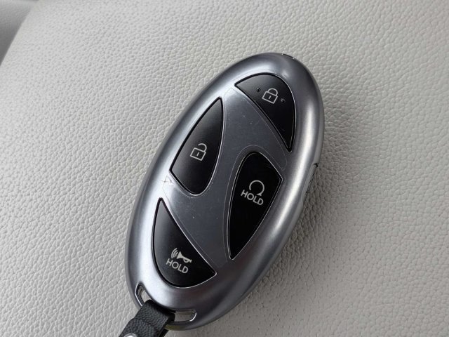Used 2025 Hyundai Elantra Limited FWD image 31