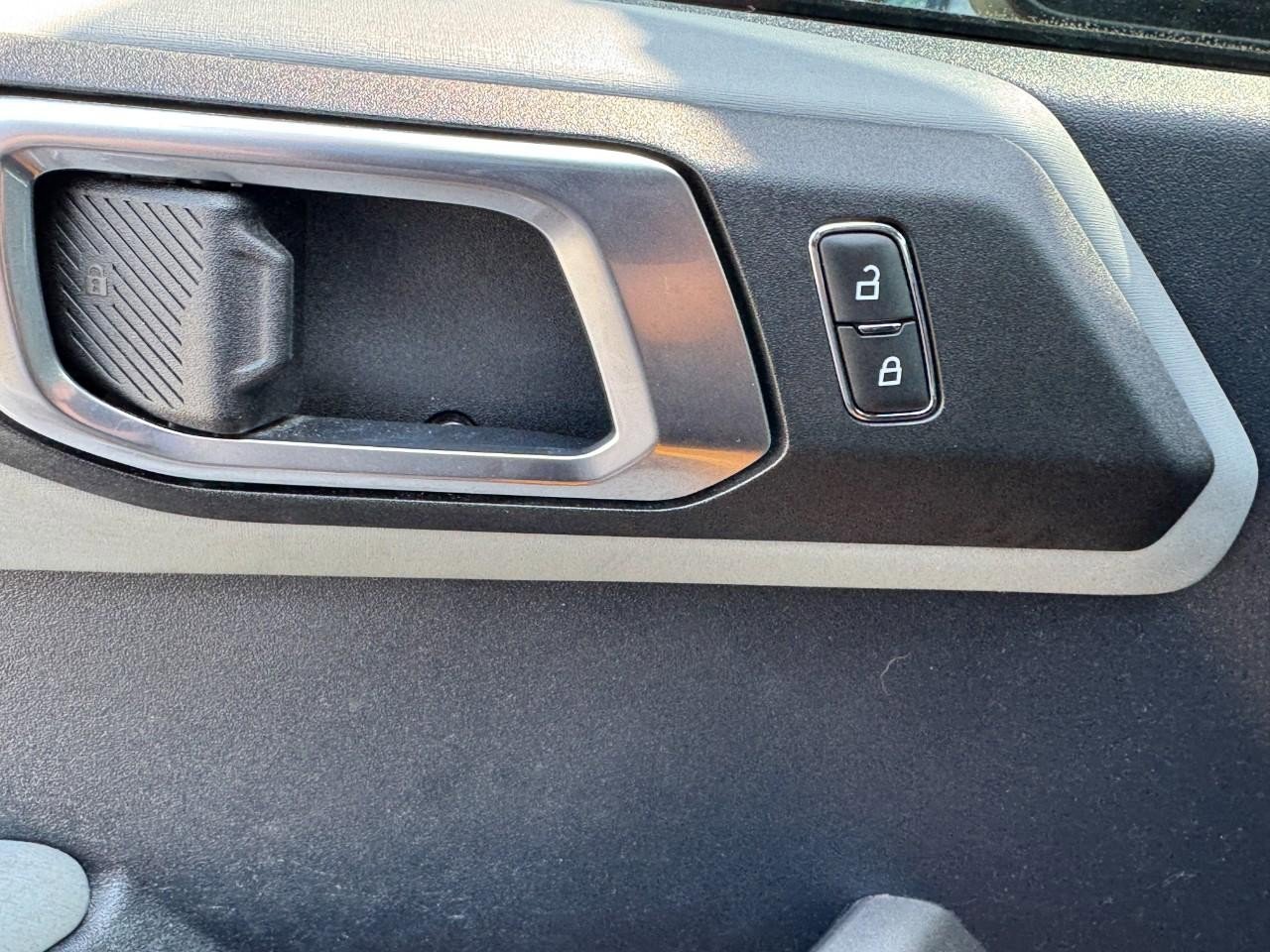 Certified 2022 Ford Bronco Badlands image 15