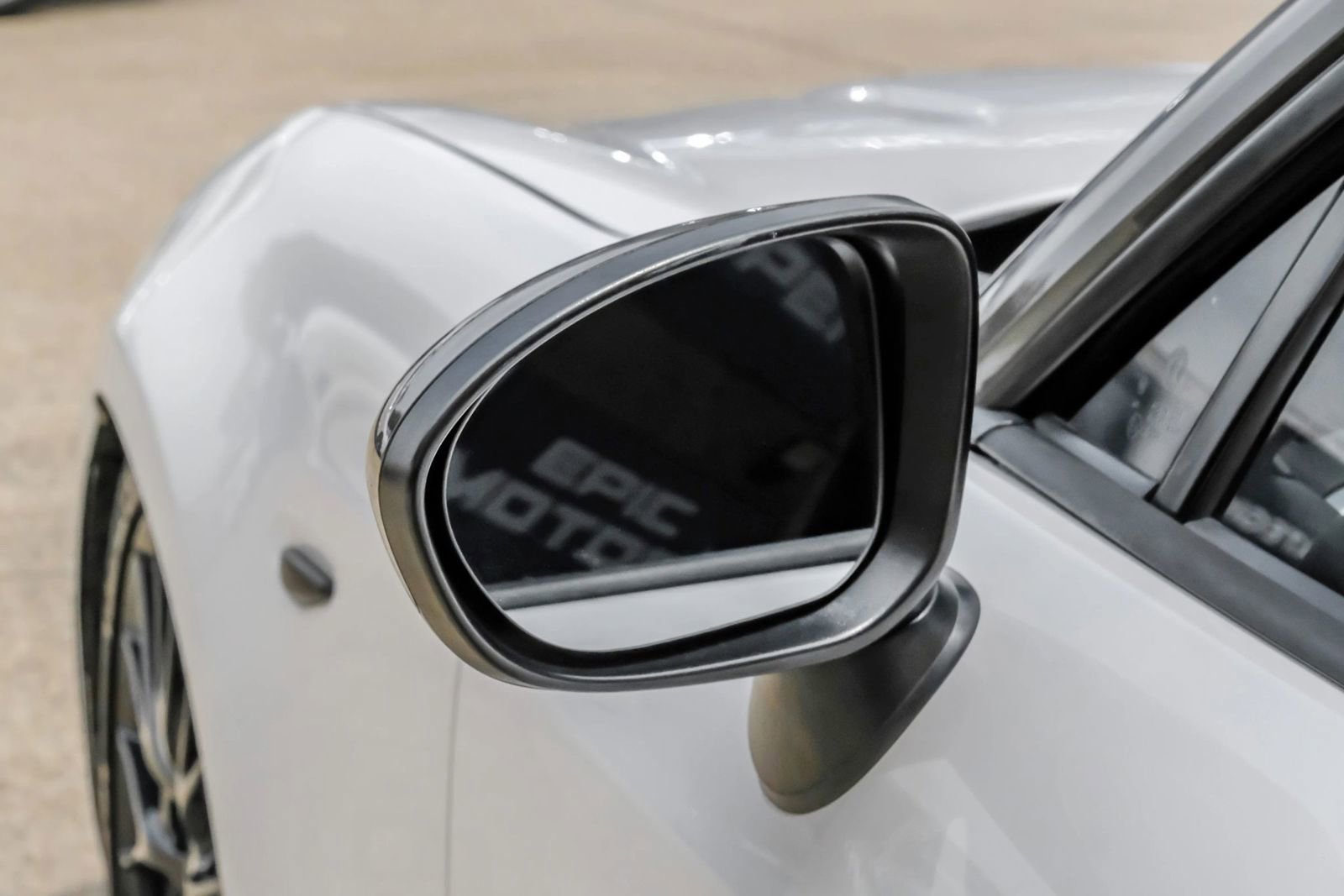 Used 2017 FIAT 124 Spider RWD image 31