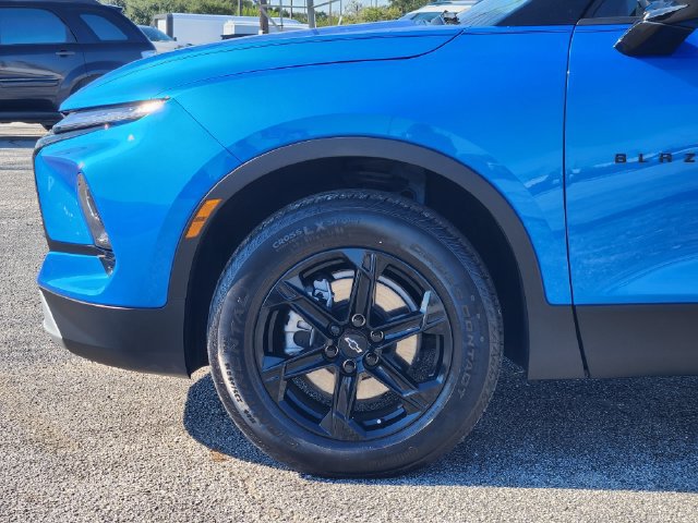 Used 2024 Chevrolet Blazer LT w/ Convenience Package FWD image 8
