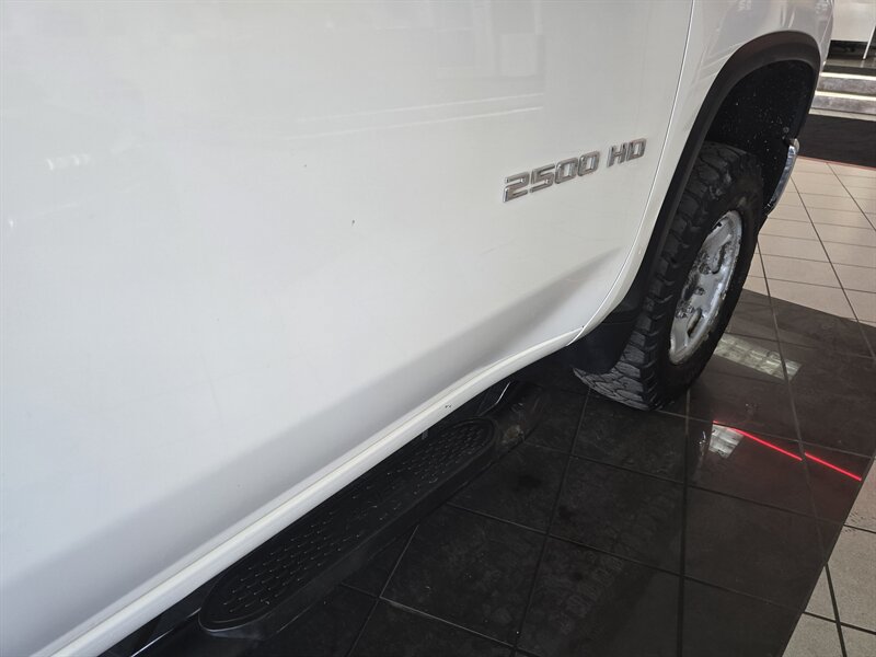 Used 2021 Chevrolet Silverado 2500 W/T w/ WT Convenience Package AWD/4WD image 30