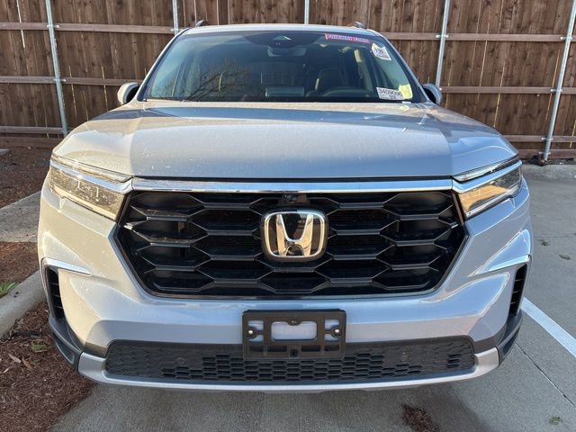 Used 2024 Honda Pilot Elite image 2