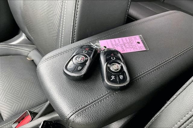 Used 2022 Buick Encore GX Essence w/ Advanced Technology Package FWD image 35