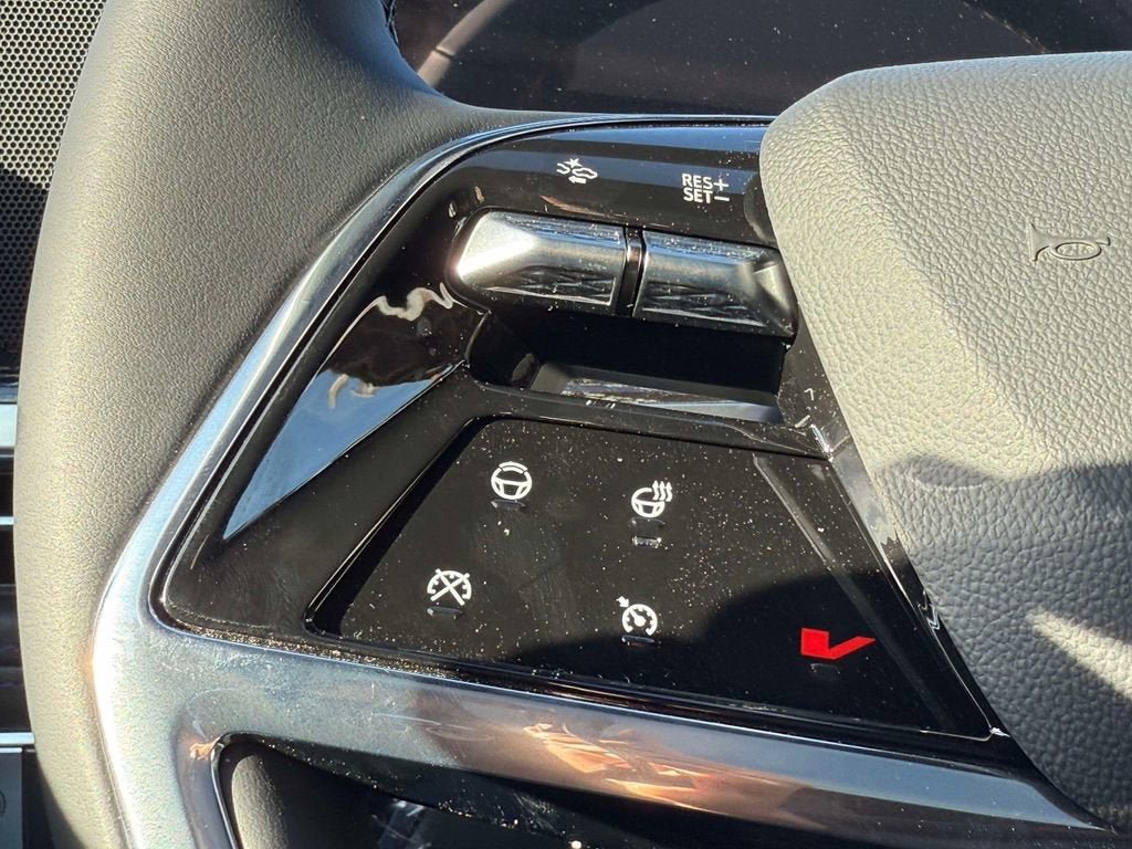 New 2025 Cadillac Escalade IQ Luxury 1 AWD/4WD image 18