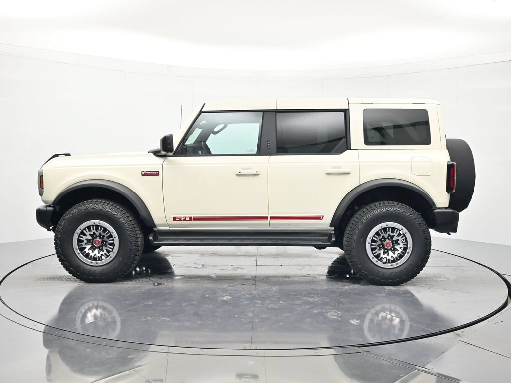New 2026 Ford Bronco Outer Banks w/ Sasquatch Package AWD/4WD image 8