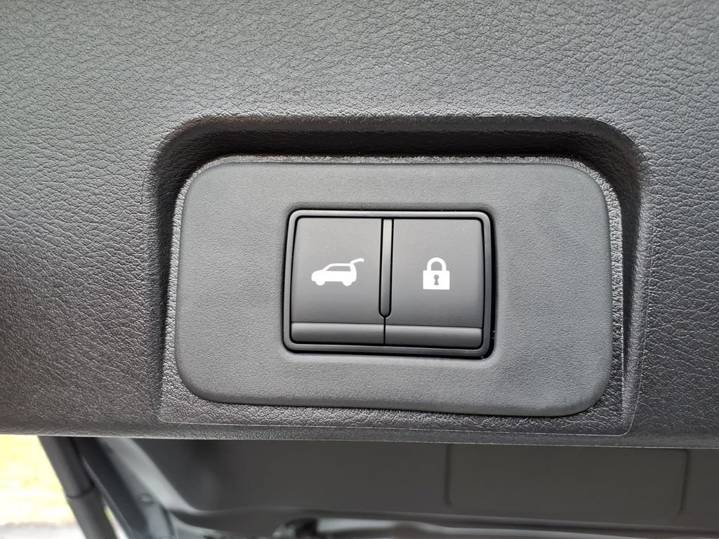 New 2026 Nissan Rogue SV AWD/4WD image 10