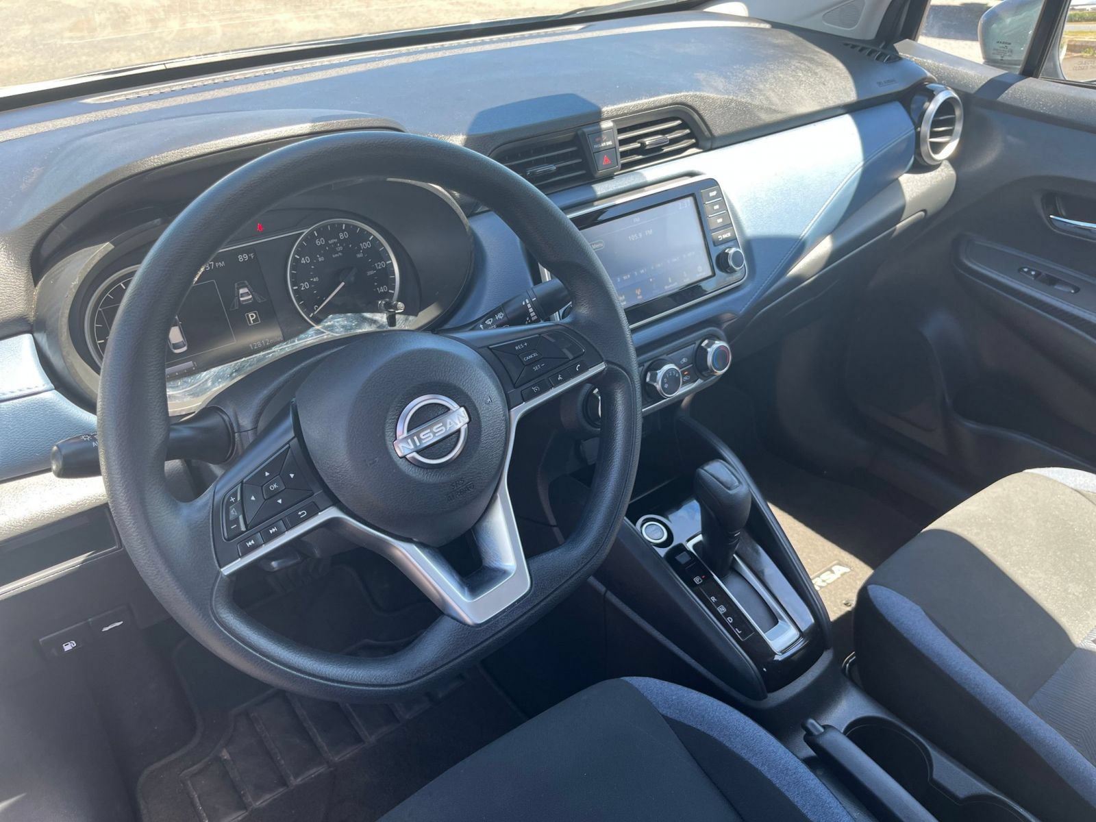 Used 2025 Nissan Versa SV FWD image 28