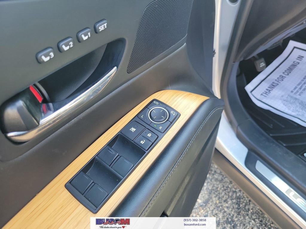 Used 2015 Lexus RX 450h AWD image 19