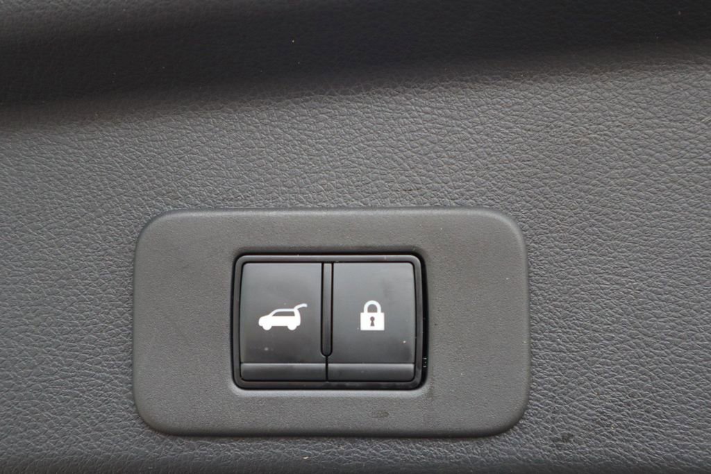 Used 2025 Nissan Murano SV image 30