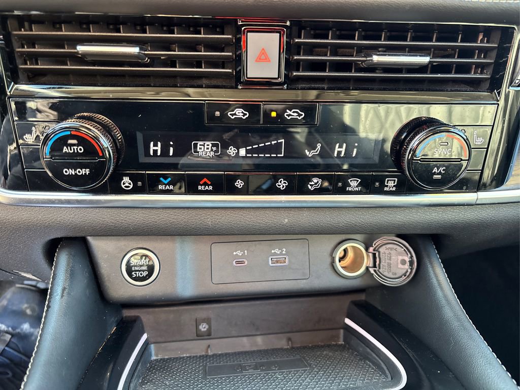 Used 2023 Nissan Rogue Platinum w/ Platinum Premium Package image 34