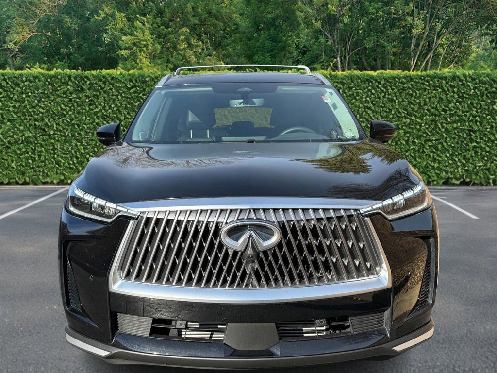 Used 2026 INFINITI QX60 Luxe w/ Family Package image 7