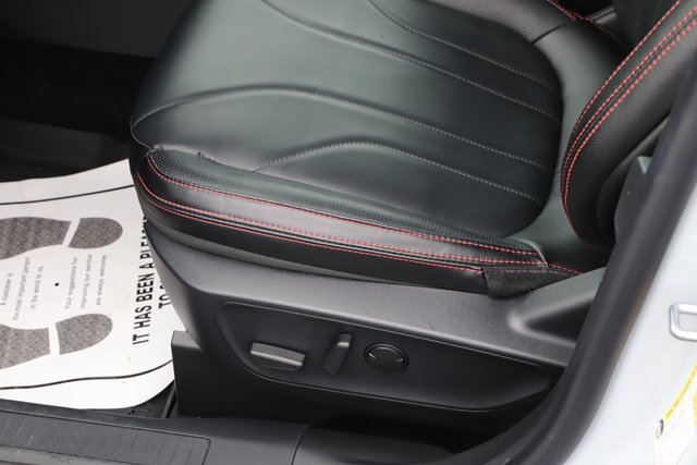 Used 2025 Ford Escape ST-Line Elite w/ Premium Technology Package image 17