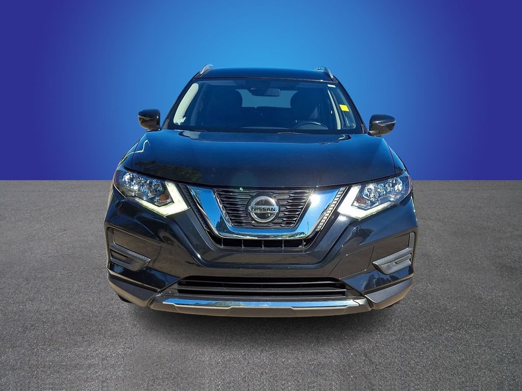 Used 2020 Nissan Rogue SV FWD image 2