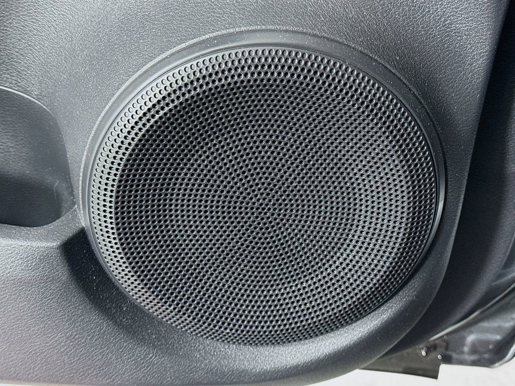 Used 2024 Nissan Kicks S image 18