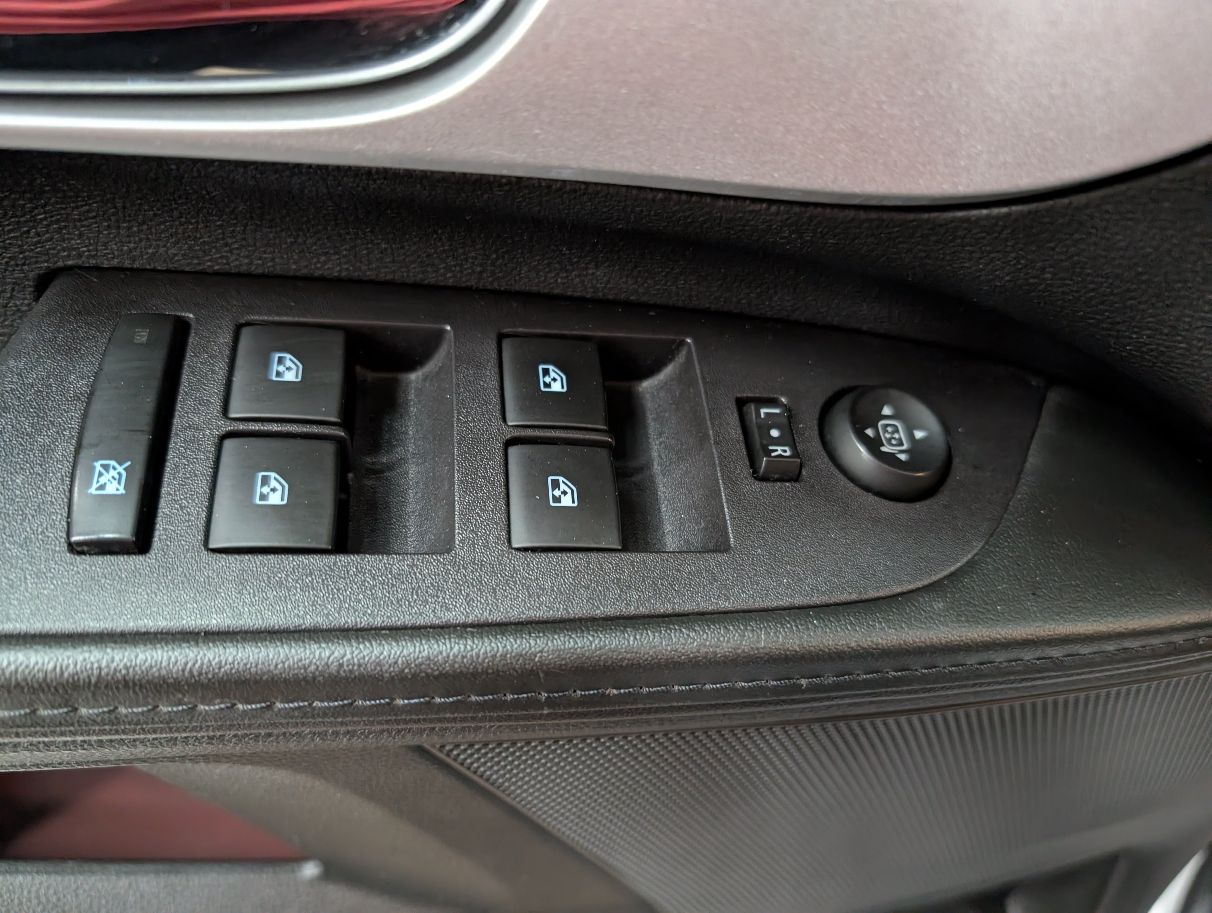 Used 2016 Chevrolet Equinox LT w/ Convenience Package AWD/4WD image 13