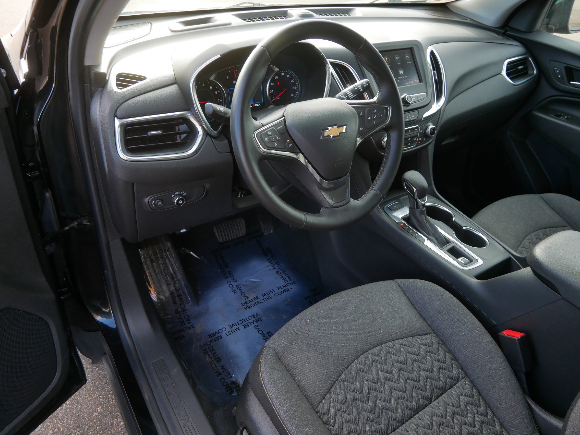 Used 2023 Chevrolet Equinox LT image 19