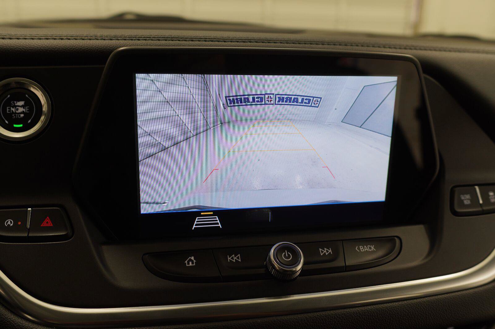 Used 2020 Chevrolet Blazer LT FWD image 16